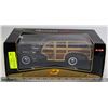 Image 1 : PREMIERE EDITION 1:18 SCALE 1948 CHEVY FLEETMASTER