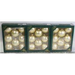 BUNDLE OF CHRISTMAS TREE BALL DECORATIONS