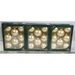 BUNDLE OF CHRISTMAS TREE BALL DECORATIONS