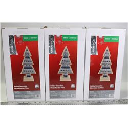 LOT OF 3 WOOD AND FABRIC INDOOR CHRISTMAS