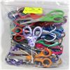Image 1 : BAG OF ASSORTED SCISSORS
