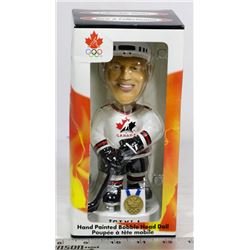 SEALED IGINLA TEAM CANADA BOBBLE HEAD