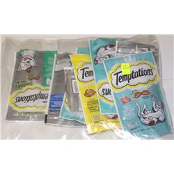 BAG OF ASSORTED TEMPTATIONS CAT TREATS