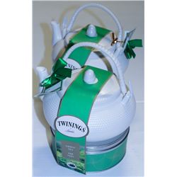 TWININGS OF LONDON GREEN TEA KETTLE GIFT SET