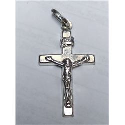 44) STERLING SILVER CROSS SHAPED PENDANT