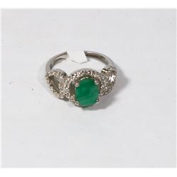 17) STERLING SILVER EMERALD CUBIC ZIRCONIA RING