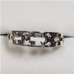62) STERLING SILVER RING SIZE 8