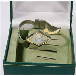 GUCCI LADIES WATCH IN GUCCI BOX