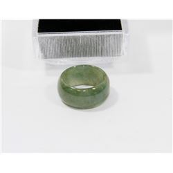 JADE RING - APPROXIMATE SIZE 8.5