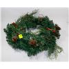 Image 1 : DECORATIVE CHRISTMAS WREATH