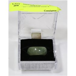 JADE RING - APPROX SIZE 8
