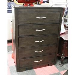 WOOD 5 DRAWER CHEST OF DRAWERS