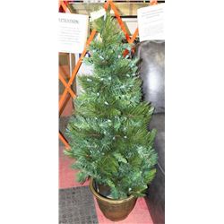 4FT PRE LIT, POTTED FIR WITH 150 LIGHTS, NEW
