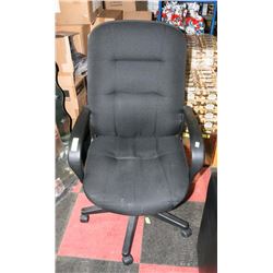 OFFICE CHAIR WITH WHEELS