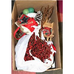 BOX FOR ASSORTED CHRISTMAS DECORATIONS