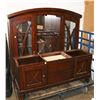 Image 1 : DAMAGED WOOD BUFFET AND HUTCH NEEDS A MIRROR