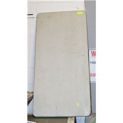 4' COLLAPSIBLE TABLE