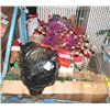 Image 1 : PALLET OF CHRISTMAS AND DECOR