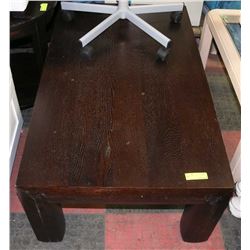 WOOD TONE COFFEE TABLE, 47"X28"X16"