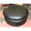 Image 1 : BLACK LEATHERETTE OTTOMAN