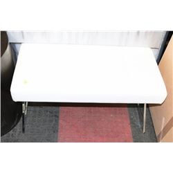 SHOWHOME WHITE LEATHERETTE BENCH ON CHOICE