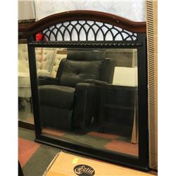 DRESSER MIRROR ON CHOICE