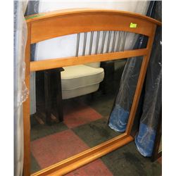 DRESSER MIRROR ON CHOICE