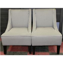 PAIR OF BLACK AND WHITE SHOWHOME SIDECHAIRS