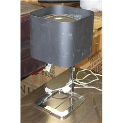 SHOWHOME CHROME TABLE LAMP