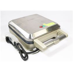 BREVILLE "PERSONAL PIE MAKER" NEVER USED