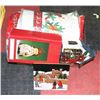 Image 1 : FLAT OF ASSORTED CHRISTMAS LINENS & ORNAMENTS