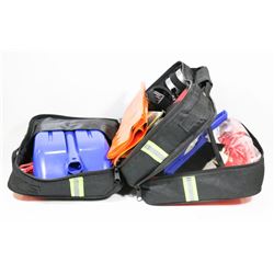 DELUXE EMERGENCY ROAD KIT