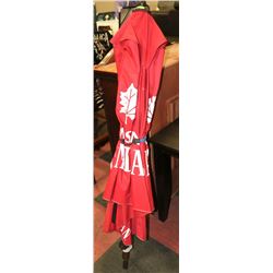 MOLSON CANADIAN PATIO UMBRELLA 6 FT SPAN