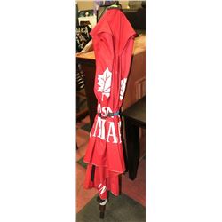 MOLSON CANADIAN PATIO UMBRELLA 6 FT SPAN