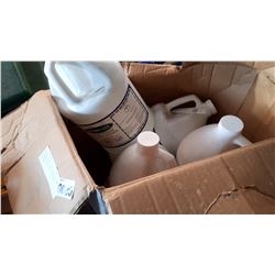 BOX OF 4 BOTTLES OF HYDRO JAN CLEANER AND SANITIZER 4L BOTTLES