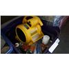 Image 1 : TOTE OF AIR MOVER AND SHOP SUPPLIES