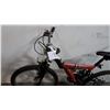 Image 3 : RED WHITE XTI BIKE