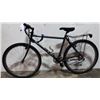 Image 1 : DARK GREY ROCKY MOUNTAIN BIKE