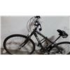 Image 3 : GREY DIAMONDBACK BIKE