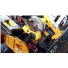 Image 2 : 18 VOLT DEWALT TRIM SAW AND DRILL WITH BATTERY