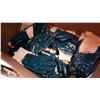 Image 2 : BOX OF GLOVES