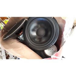 AUTO SPEAKERS