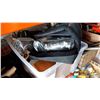 Image 1 : TOTE OF CAMERAS SOME VINTAGE