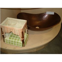 SHAWNEE PLANTER AND HAMMERED COPPER SINK