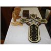 Image 1 : VINTAGE SCROLL BOX AND WOOD FIGURES
