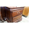 Image 3 : PAIR OF 2 DRAWER MAPLE NIGHT STANDS