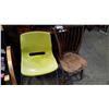 Image 1 : PLASTIC CHAIR AND WOOD CHAIR