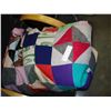Image 1 : VINTAGE STITCHED QUILT