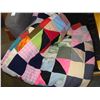 Image 2 : VINTAGE STITCHED QUILT
