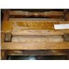 Image 2 : ANTIQUE CLOTHES WRINGER